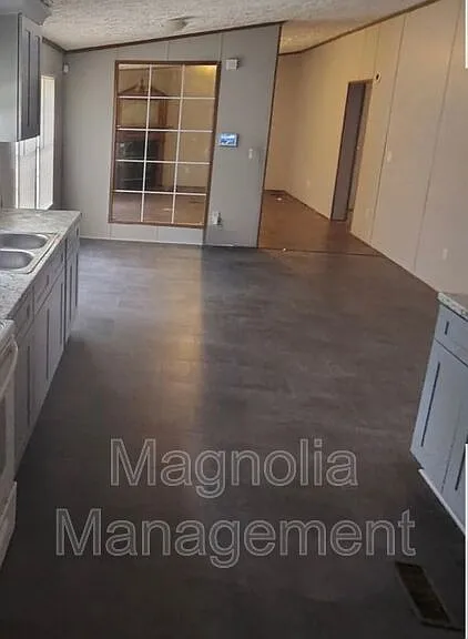 137 Cardinal Ln — Photo 16