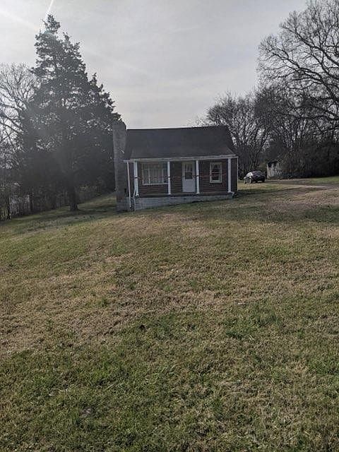 2nd image of 4336 Central Pike