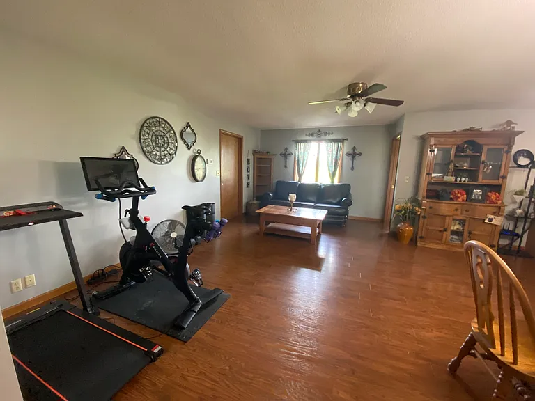 689 Apple Blossom Ln — Photo 13