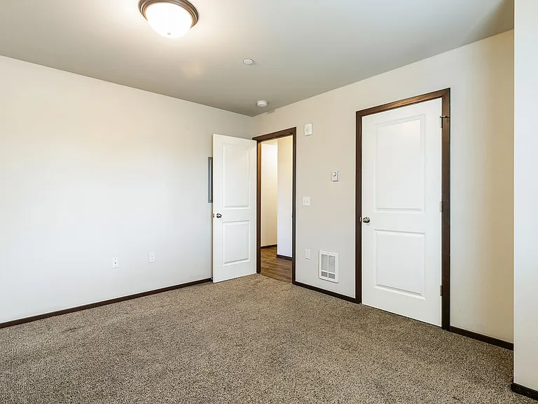 1019 Curtis St — Photo 18