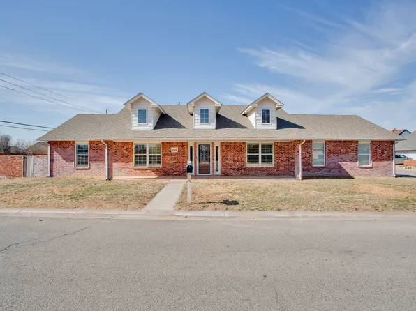 2402 Liberty Ln, Enid, OK 73703