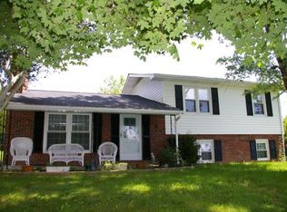 126 Broom Hollow Rd, Fall Branch, TN 37656