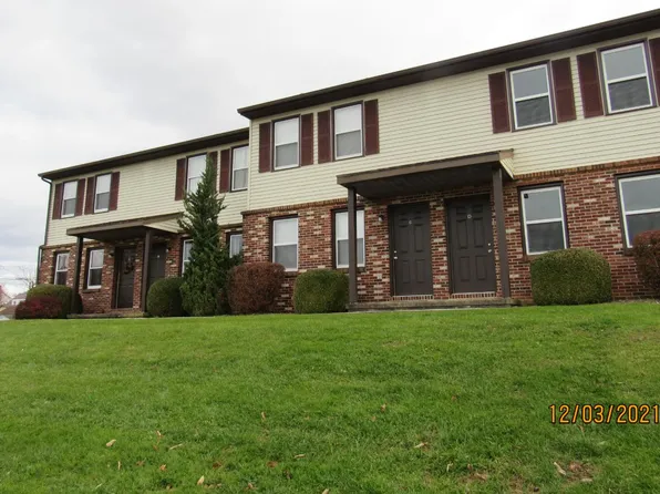 625 S High St APT D, Selinsgrove, PA 17870