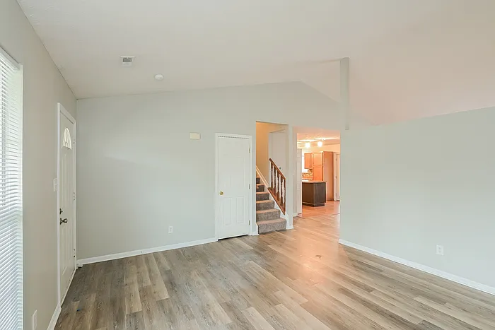 6460 Calloway Ct — Photo 3