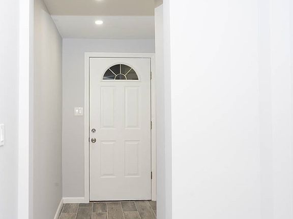 2nd image of 112-17 207th St