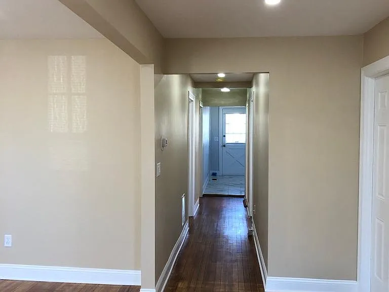 16 Avenue E #1 — Photo 2