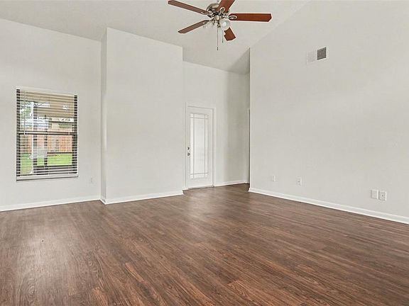 5th image of 1097 COVINGTON STREET