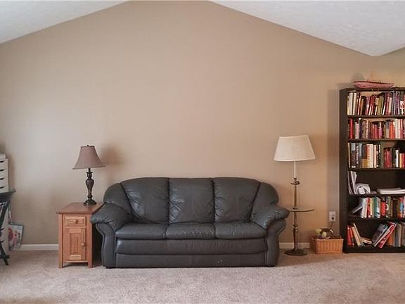 5th image of 14731 Trenton Ave