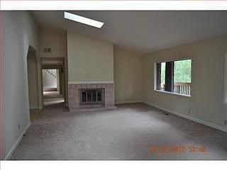 4th image of 19536 Manzanita Dr