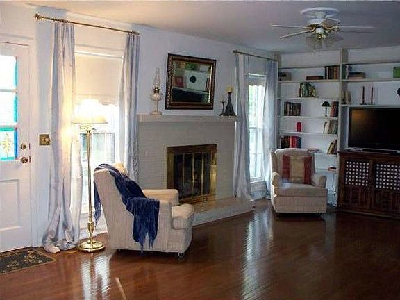 4th image of 1204 Dogwood Dr