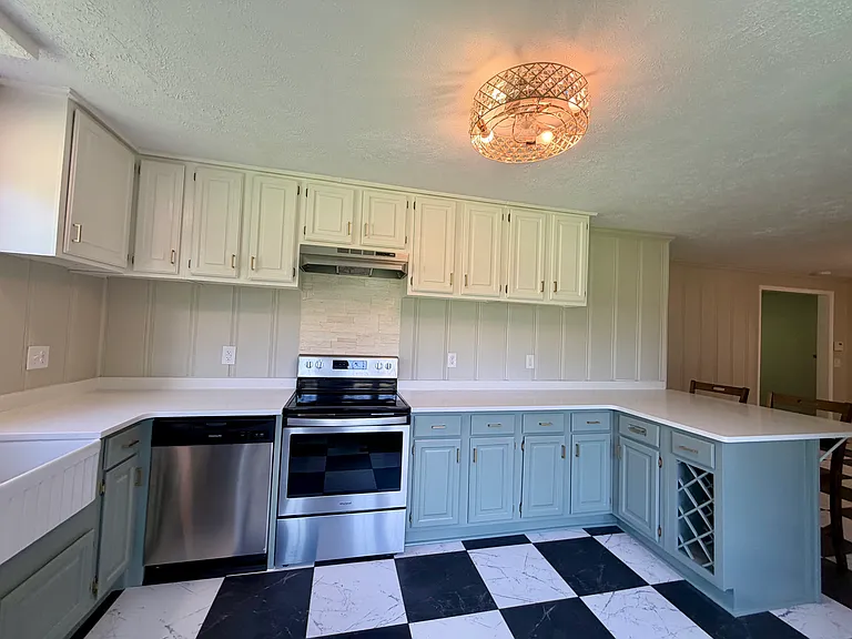4457 Pecan Valley Rd — Photo 3