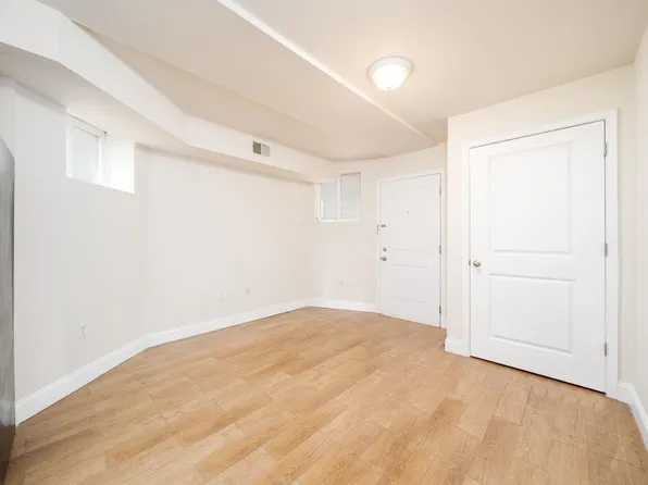 149 Webster Avenue image 22 of 31