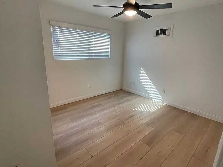 2238 Manchester Ave. — Photo 16