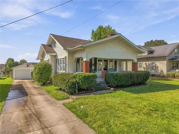 324 Woodrow St NW, North Canton, OH 44720