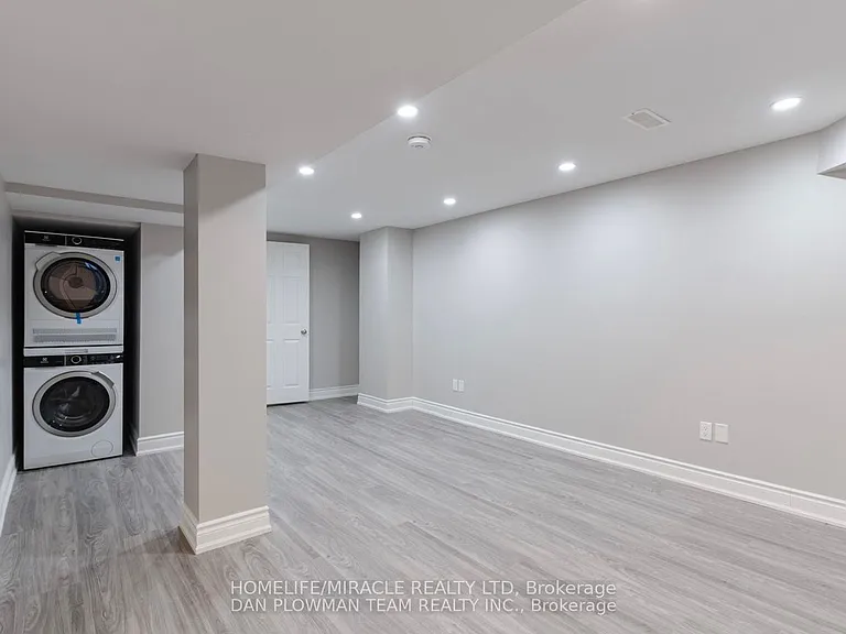 3 Teddington Cres #BASEMENT — Photo 5