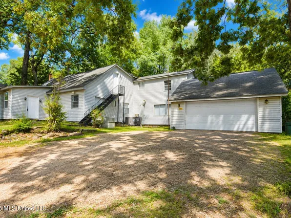 7530 Dogwood Ln, Olive Branch, MS 38654