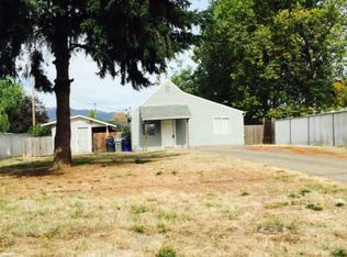 2728 J St, Springfield, OR 97477