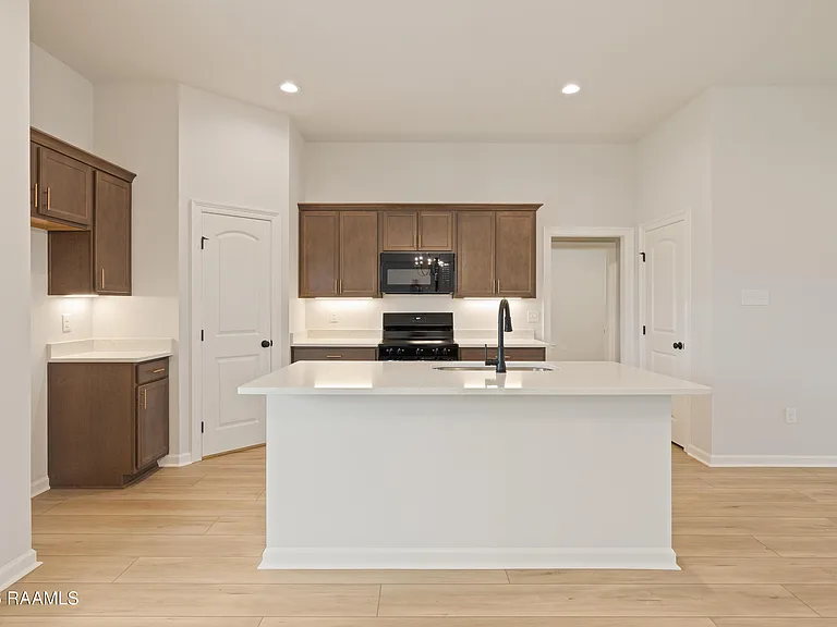 101 Bexley Ct — Photo 5