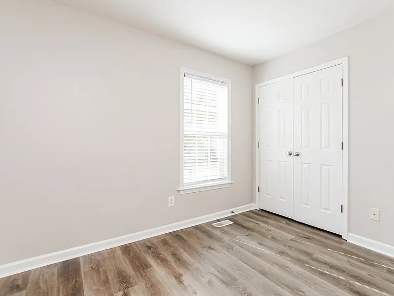 500 Jaffiley Ct — Photo 12