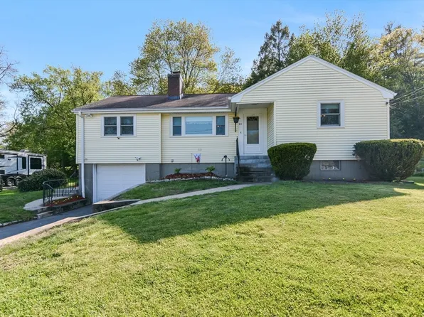 93 Waltham St, Woburn, MA 01801