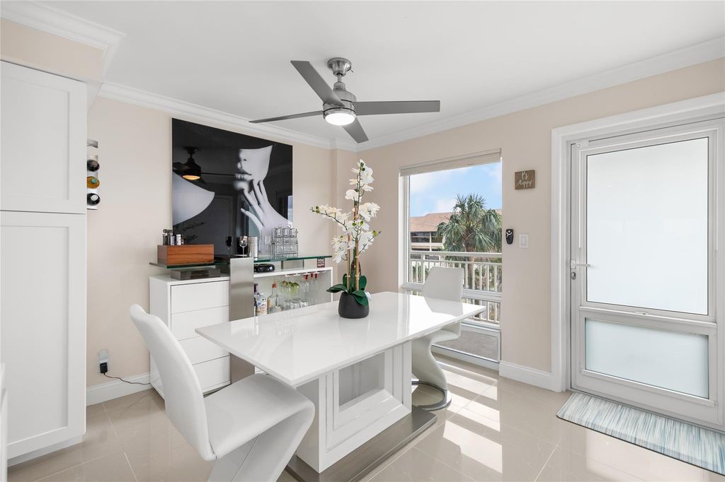 2611 N Riverside Drive #307, photo 9