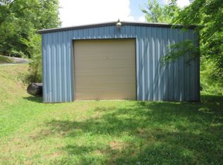 21 Classic Dr, Franklin, NC 28734