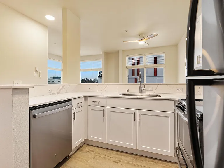 St. Theodore Apartments on Roosevelt! — Photo 11