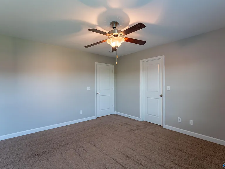15223 Lakeside Trl — Photo 32