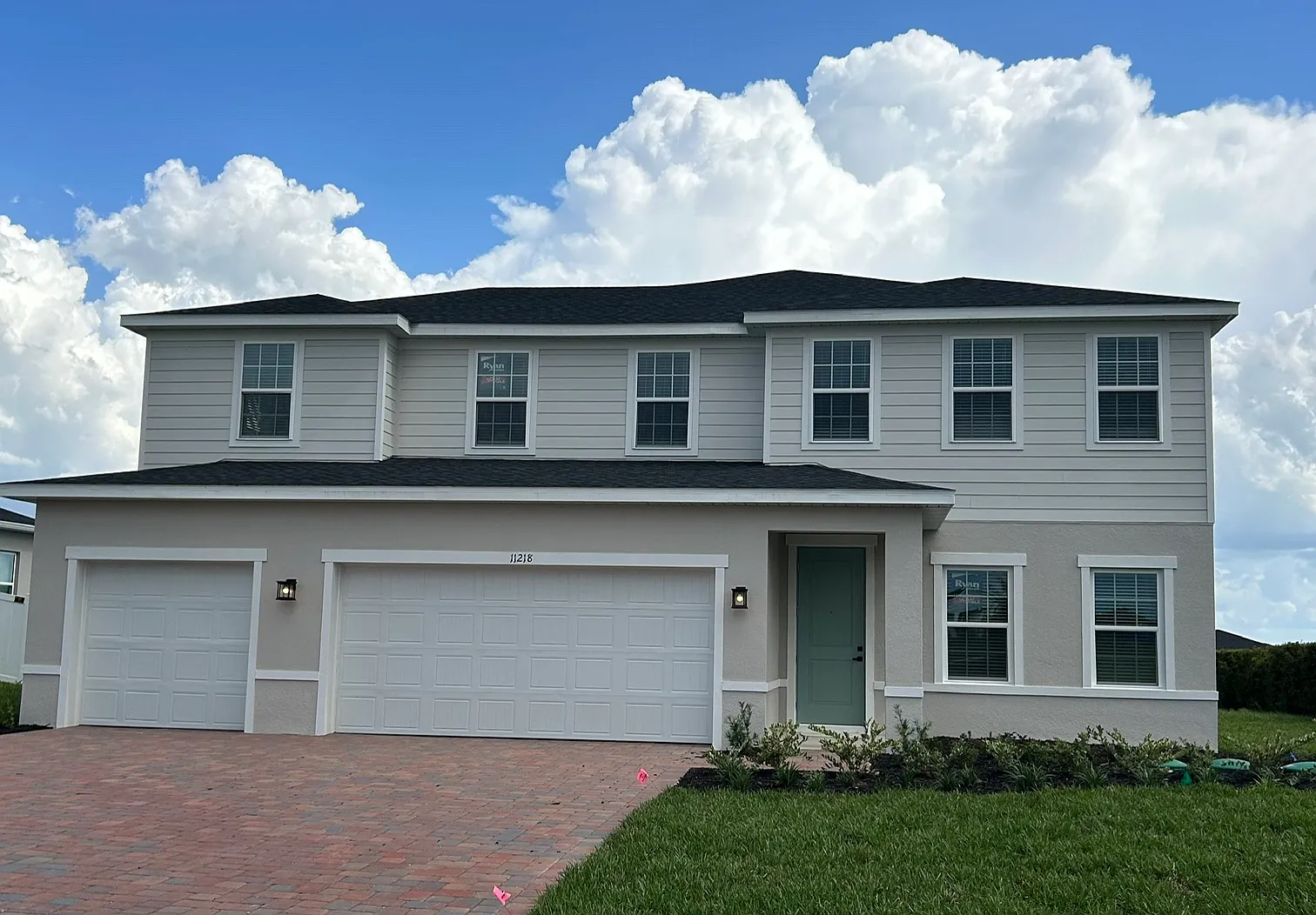 5 bed, 3300 sqft, $3,600 — Photo 1