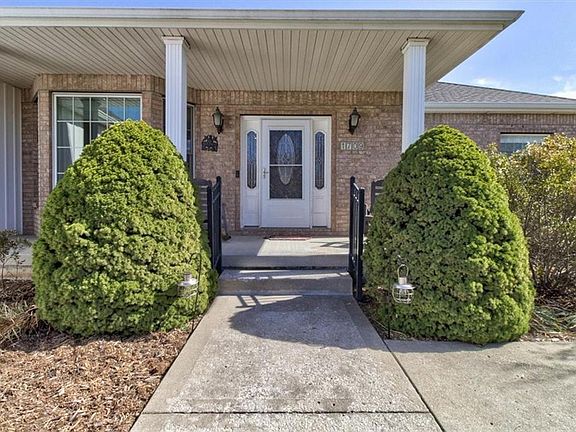 3rd image of 1709 SE Holstein Dr
