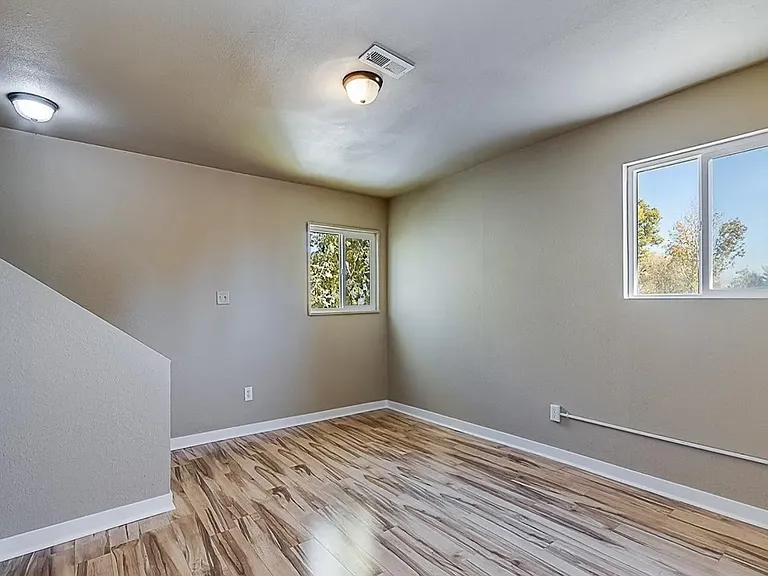 244 Cribbon Ave — Photo 12