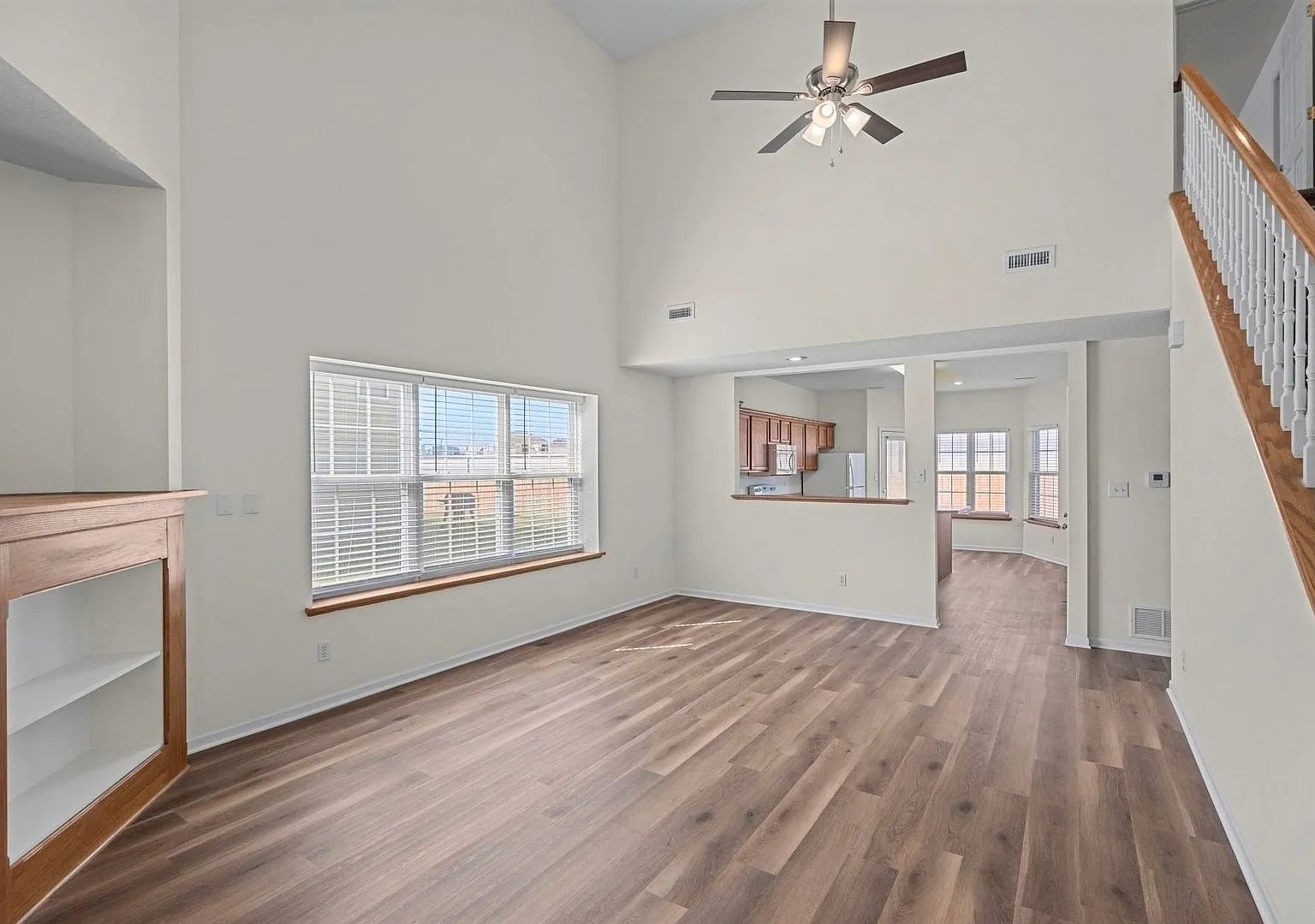 Spacious Home with Large Bedrooms & Ample Storage - Available NOW!! — Photo 3