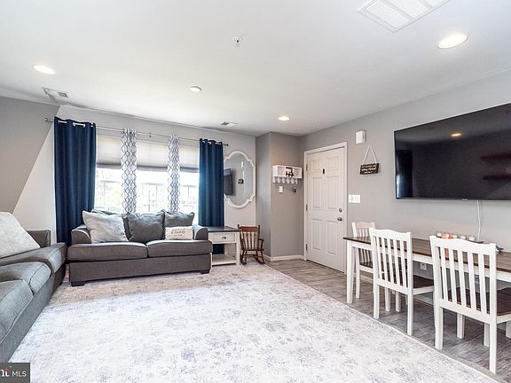 3rd image of 3024 Goshen Dr #90-L