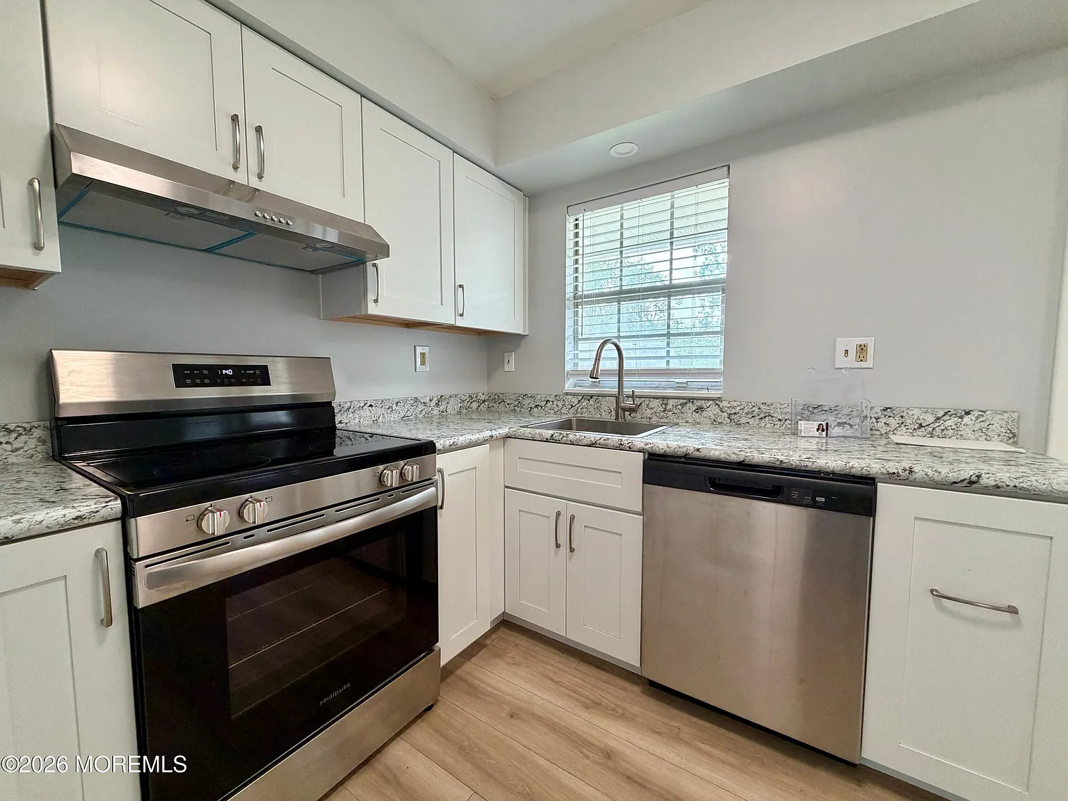 2 bed, 1246 sqft, $2,250 — Photo 4