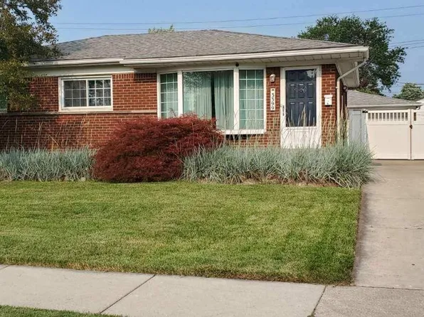 3399 Middlefield Dr, Trenton, MI 48183