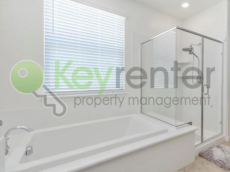 1057 Provence Village Dr — Photo 21