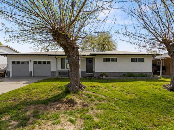 1984 15th St, Olivehurst, CA 95961