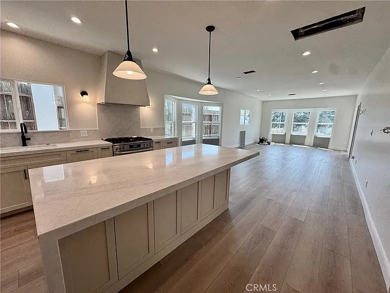 108 S Guadalupe Ave — Photo 27