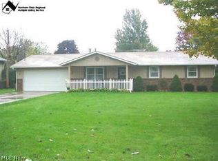 6611 Rosedale Dr, Amherst, OH 44001