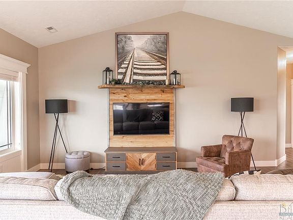 5th image of 2706 Cornell Cir