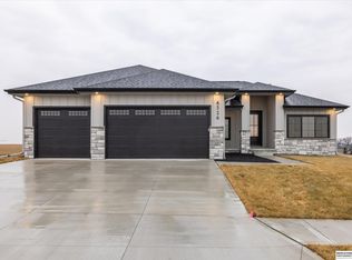 6526 S 214th Ave, Elkhorn, NE 68022
