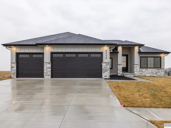 6526 S 214th Ave, Elkhorn, NE 68022