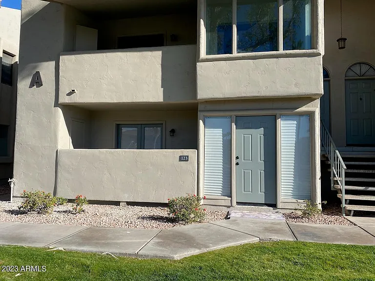 1820 E Morten Ave #123 — Photo 11