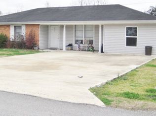 503 Twin Oaks Dr, Raceland, LA 70394