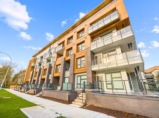 15353 17th Ave #101, Surrey, BC V4A 9G4