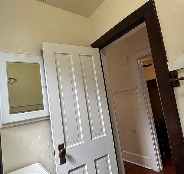 103 Ruxton Ave #C — Photo 18