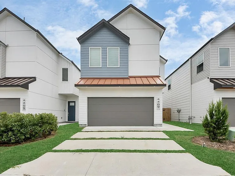4407 Abaco Ln — Photo 1