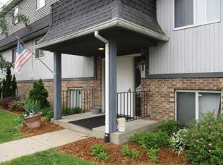 725 Keenway Cir #C, Kalamazoo, MI 49001