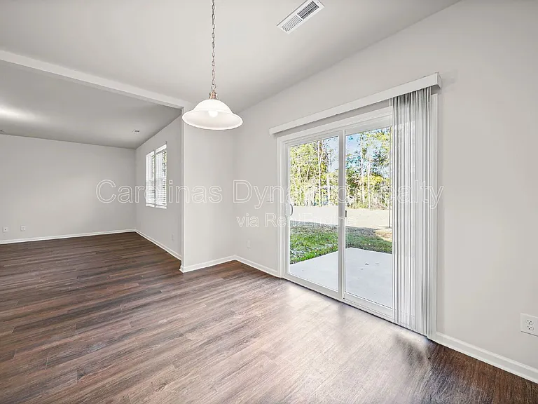 3200 Polk And White Rd #A — Photo 25