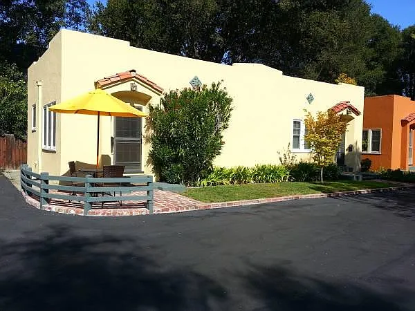 Hawthorne Gardens Apartments — Photo 10
